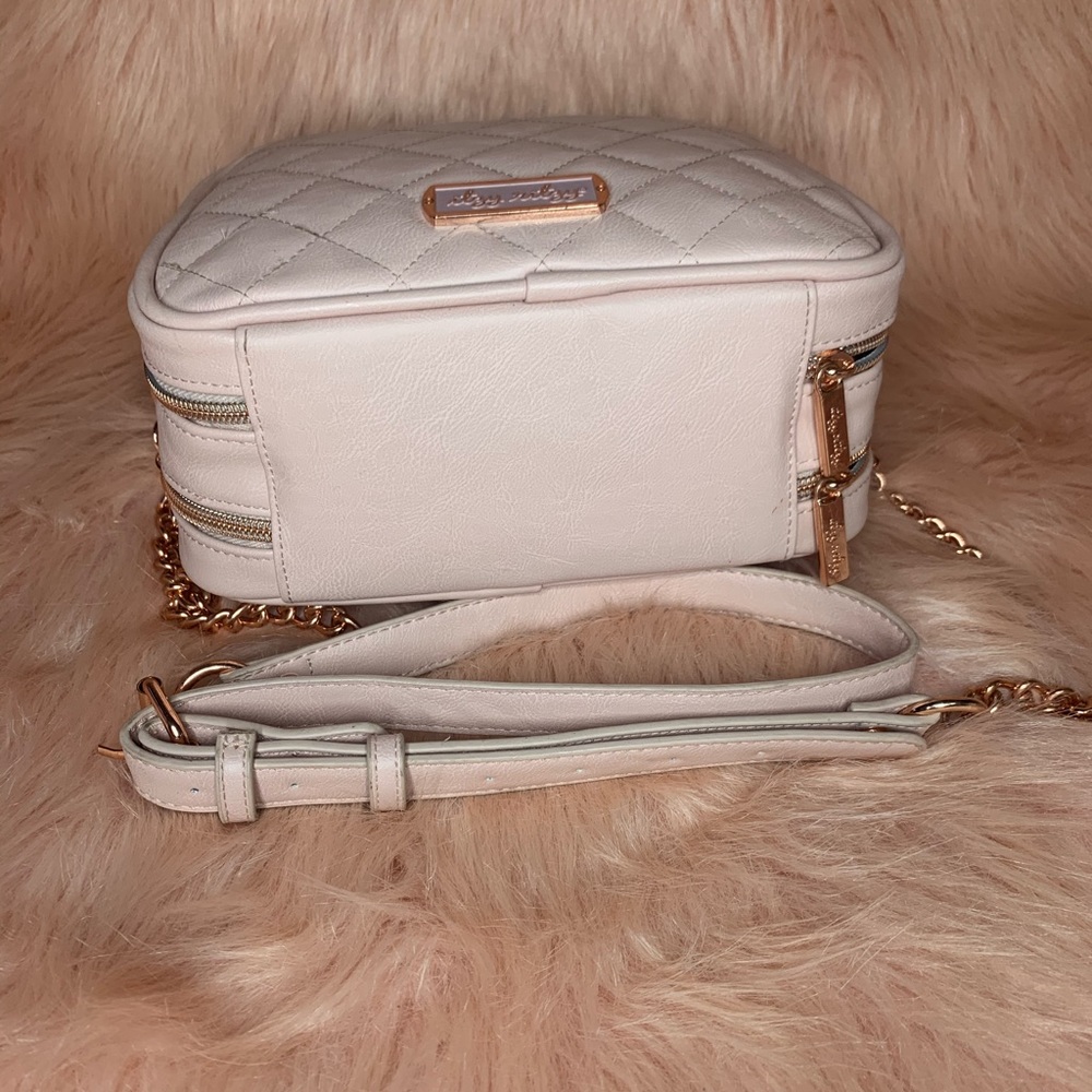 Diaper bag - Picture 2 of 5